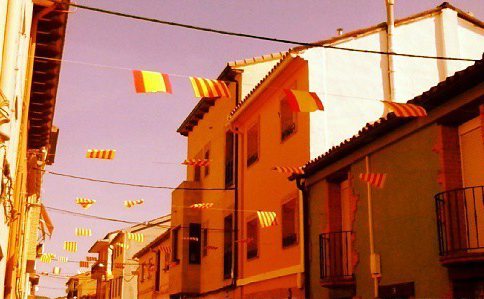 banderas aragon en calle